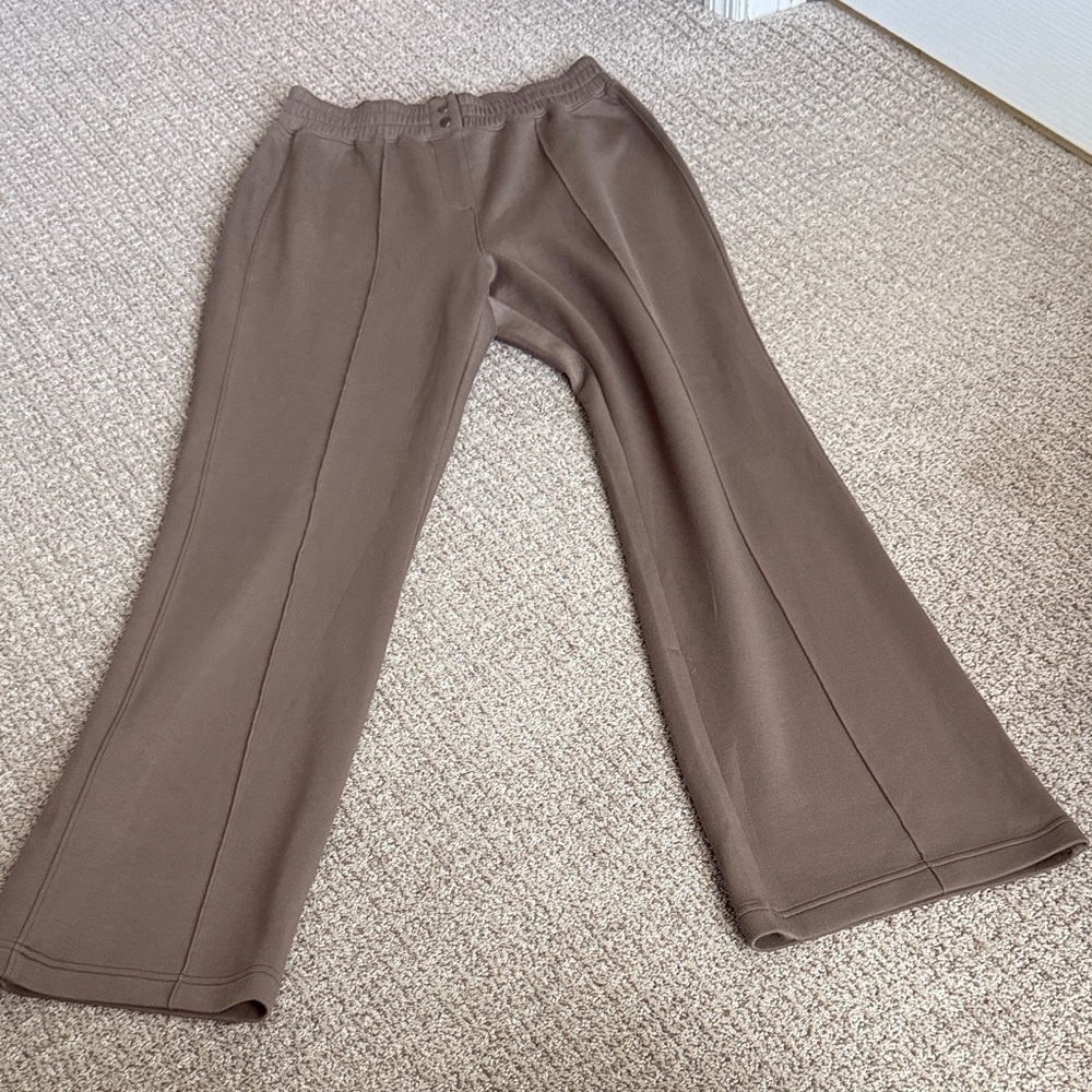 SPANX air essential sample pant